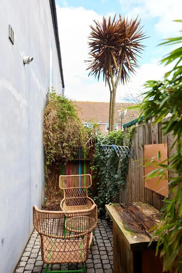 ロンドンThe Southwark Wonder - Charming 1Bdr Flat With Patioアパートメント